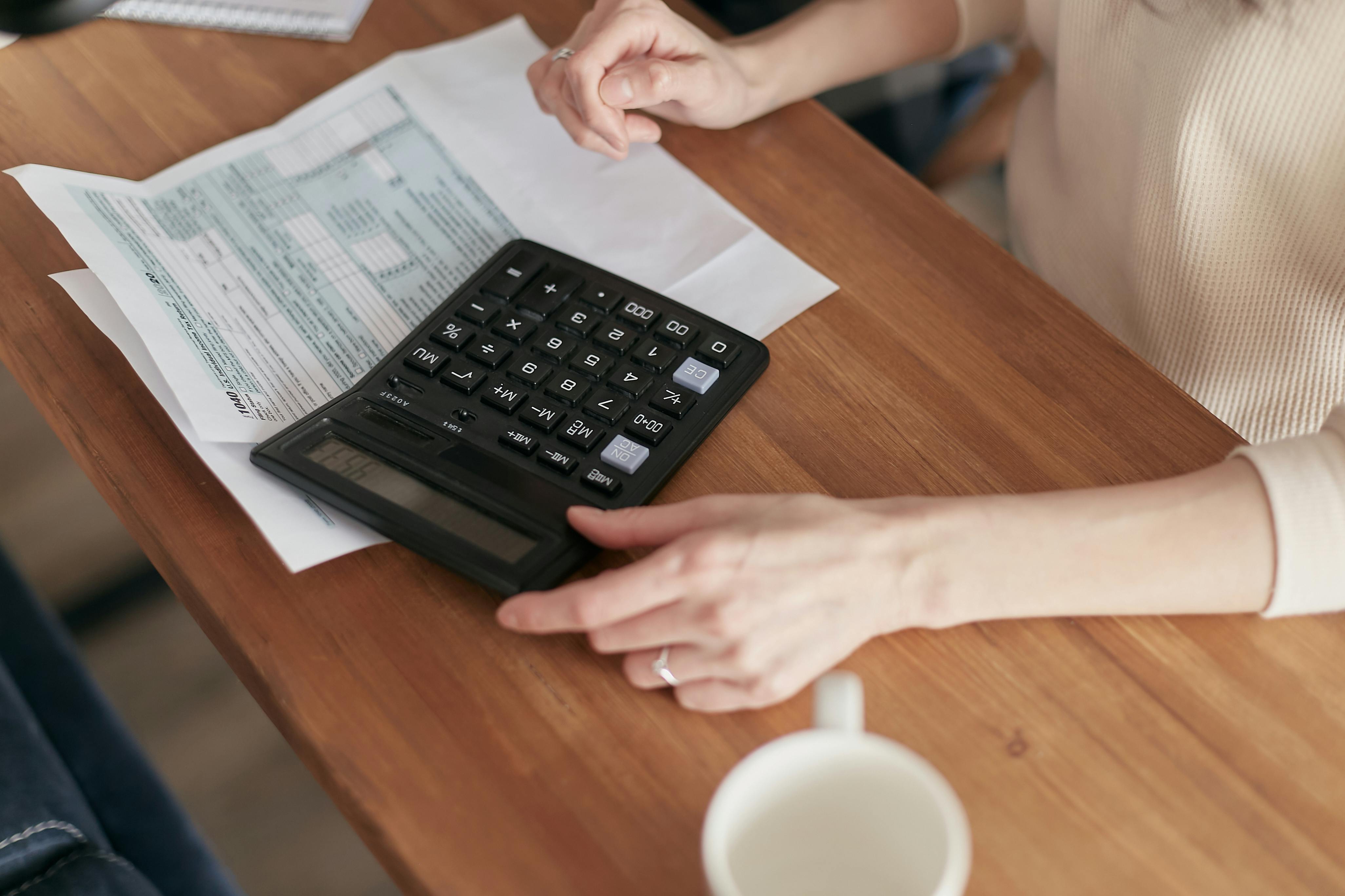 Family Loan Calculator: A Smart Way to Manage Family Loans Stress-Free